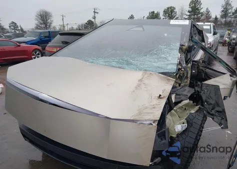 2024 Tesla Cybertruck All-Wheel Drive from USA, damaged, VIN 7G2CEHED4RA020947